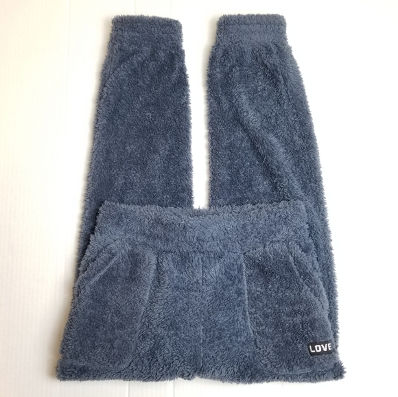 Fuzzy pants! - Picture 3 of 12